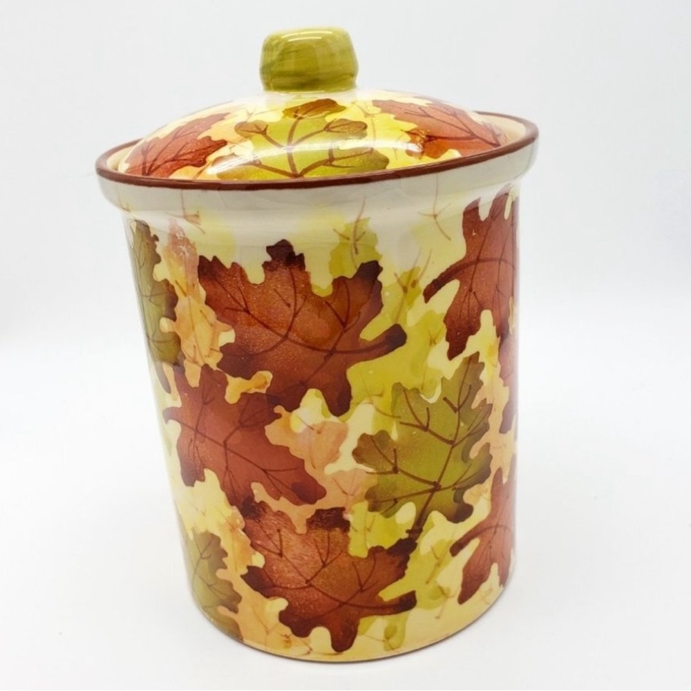 Canister / jar / kitchen decor / autumn leaves